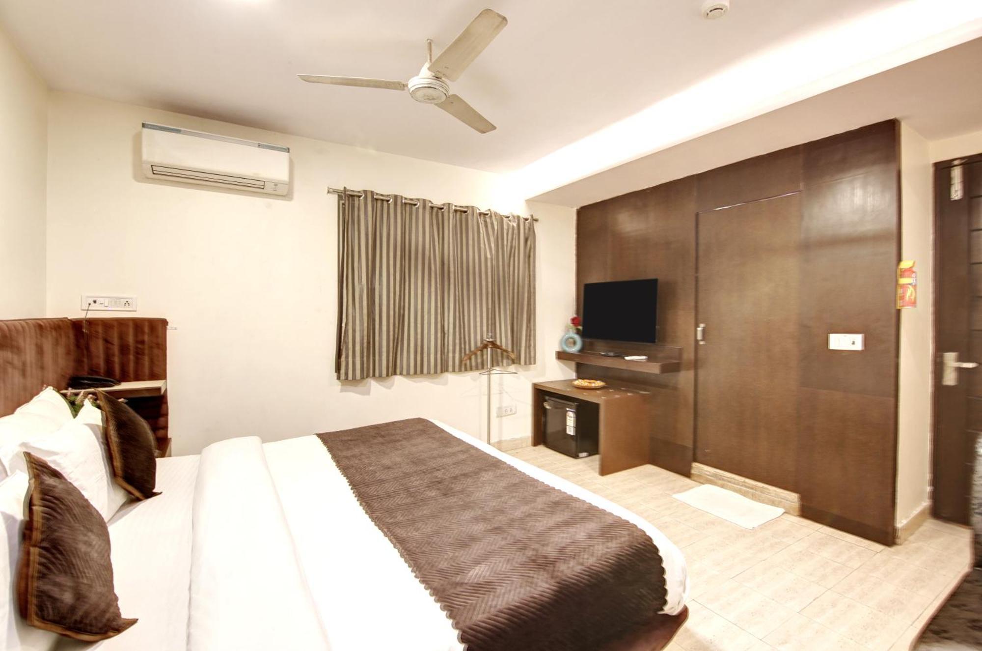 Hotel Wk Comfort - Near White Clove 3*