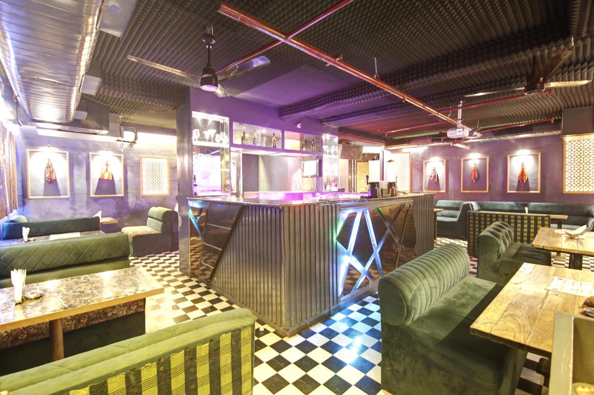 Wk Comfort - Near White Clove Hotel New Delhi