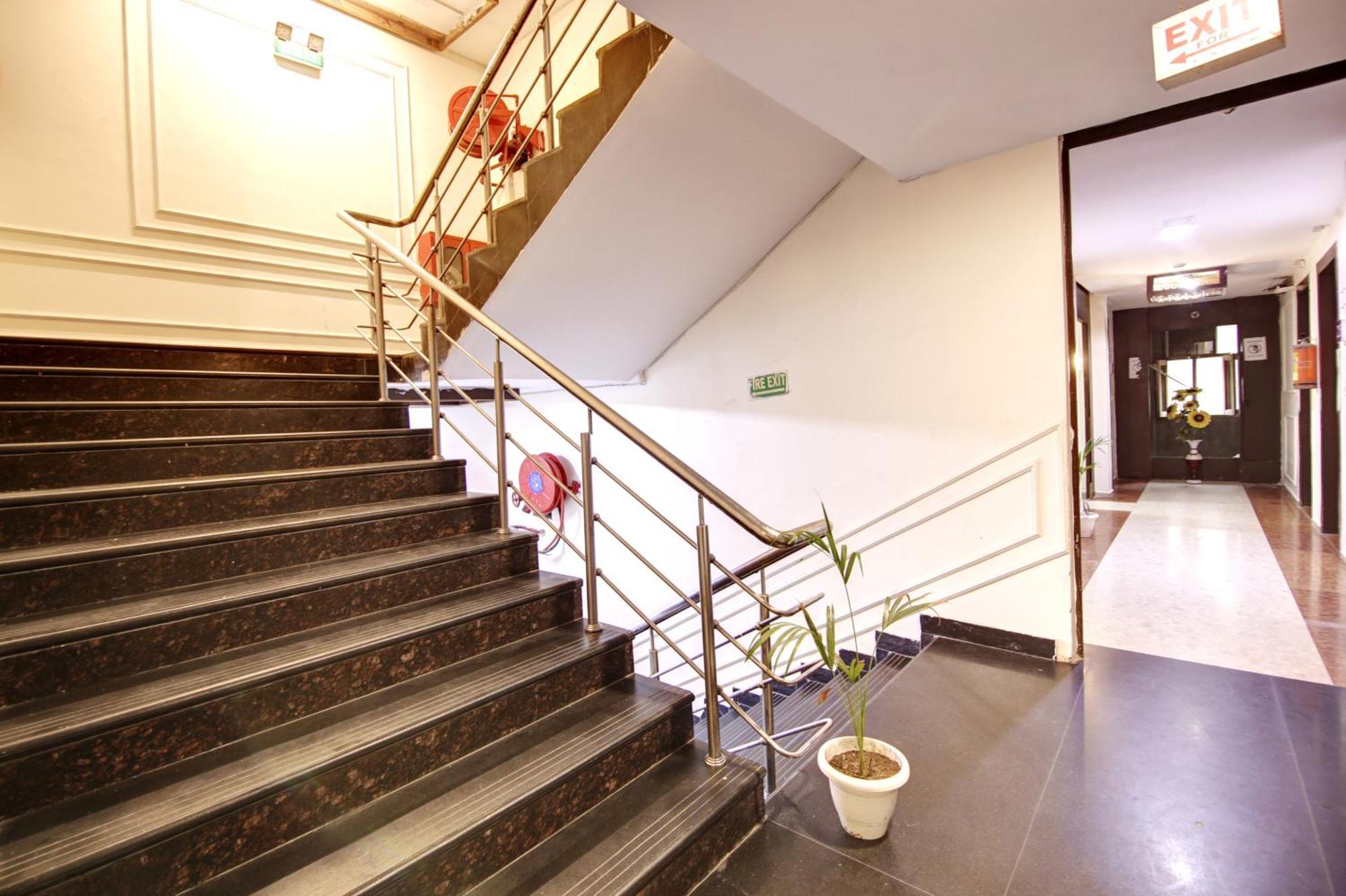 Wk Comfort - Near White Clove Hotel 3*