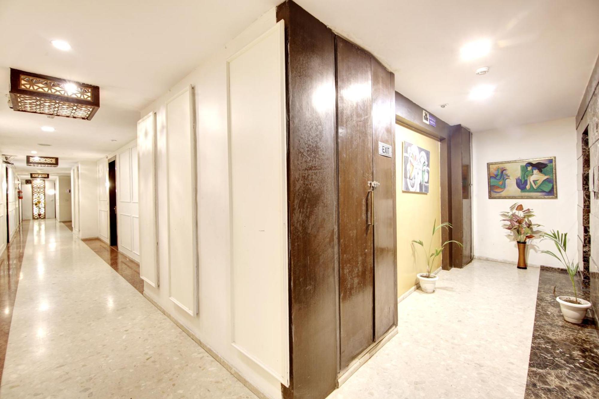 Hotel Wk Comfort - Near White Clove 3*