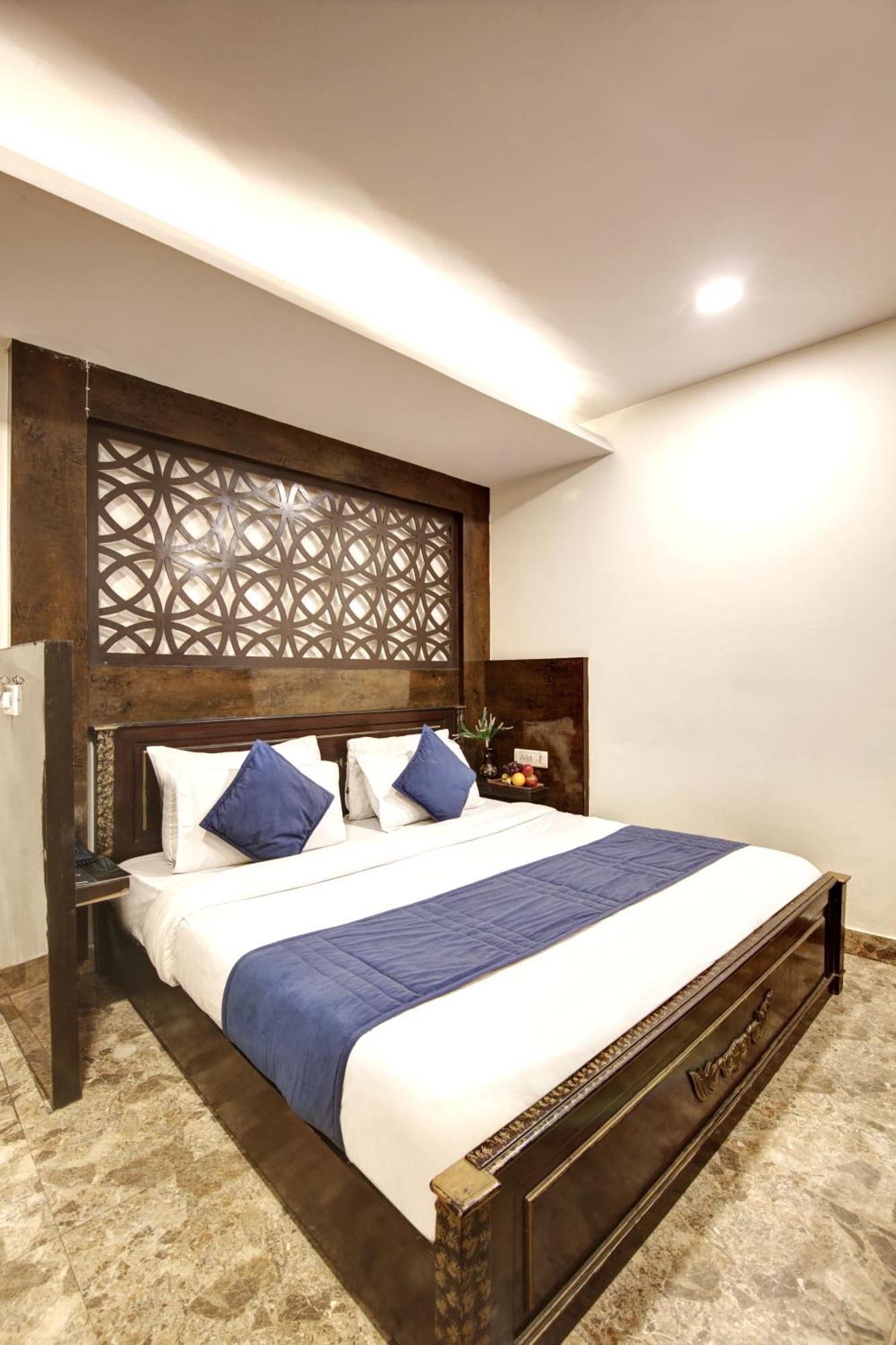 Wk Comfort - Near White Clove Hotel New Delhi