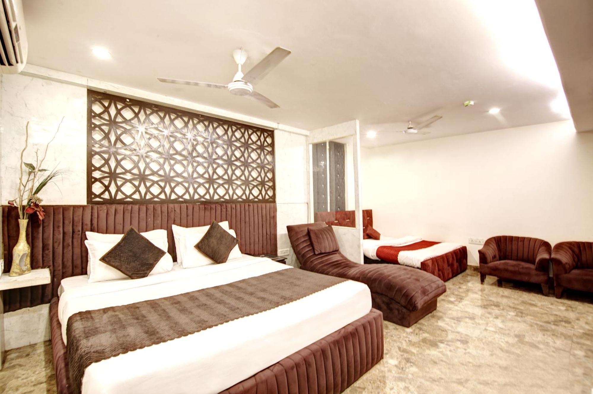 Wk Comfort - Near White Clove New Delhi