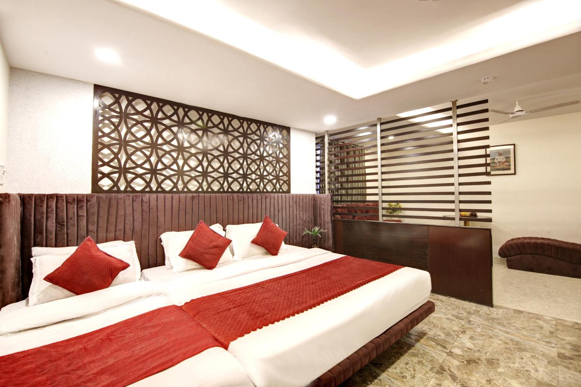 Hotel Wk Comfort - Near White Clove 3*