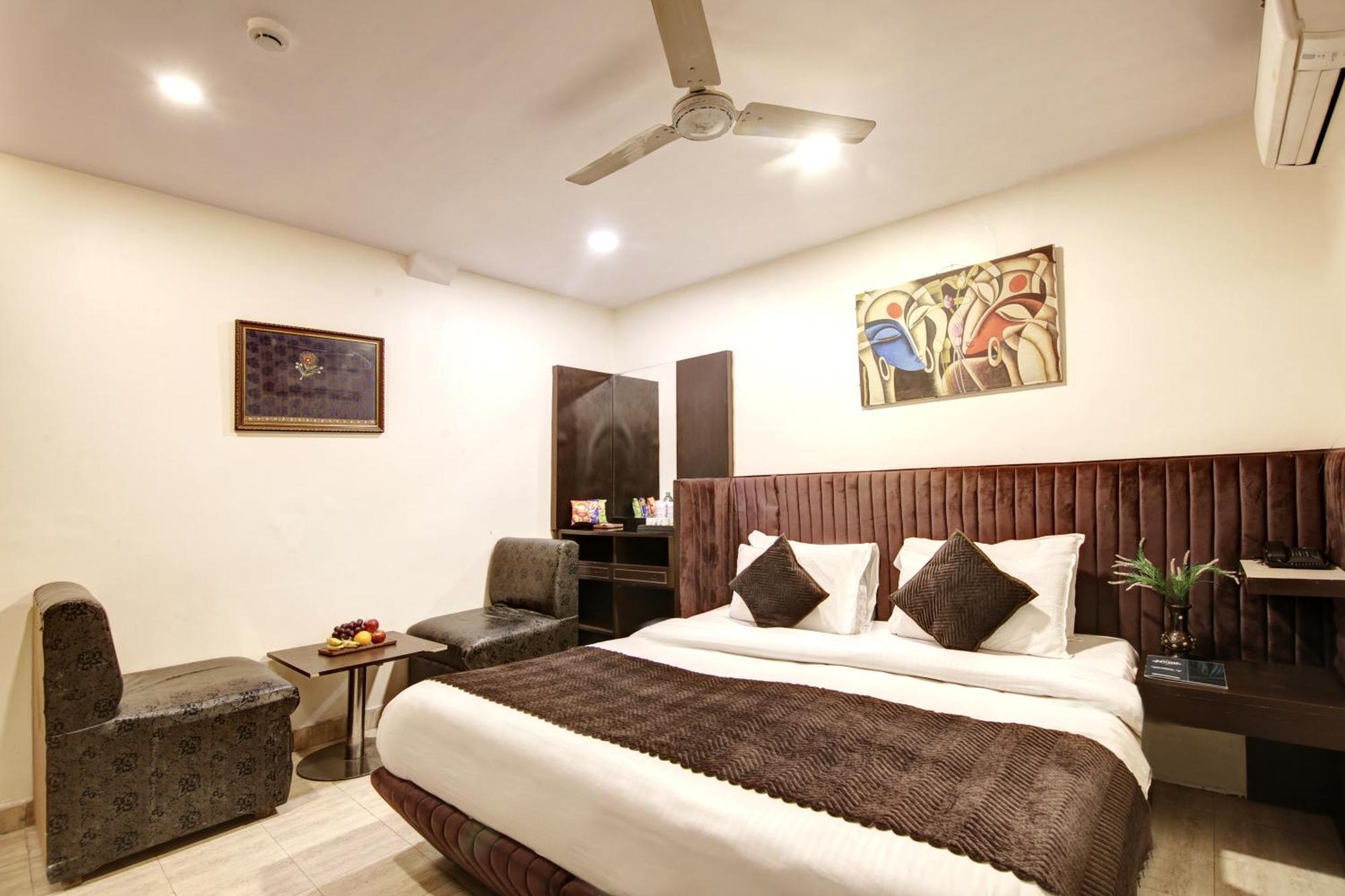 Wk Comfort - Near White Clove New Delhi